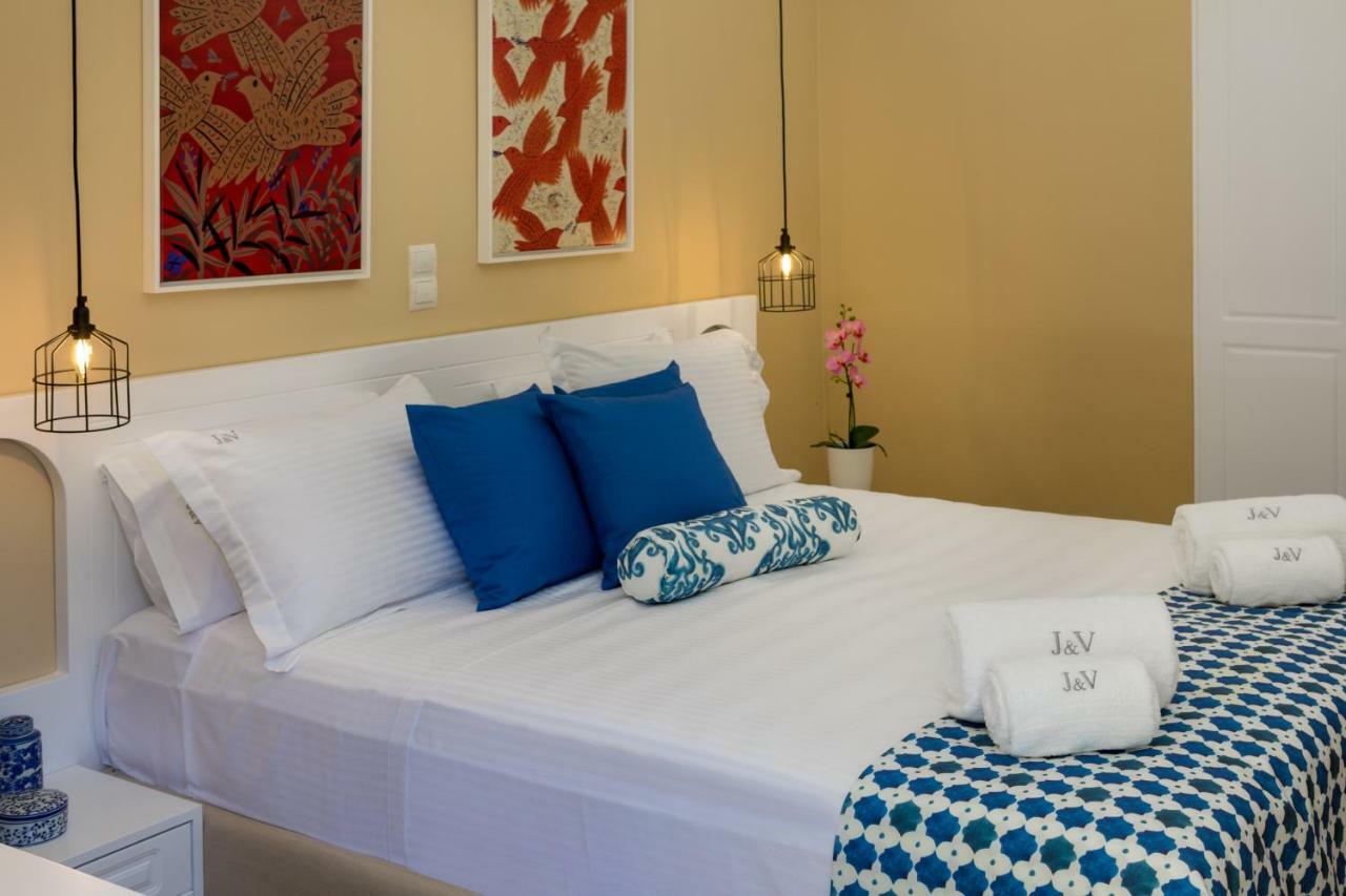 J&V Luxury Suites خانيا المظهر الخارجي الصورة