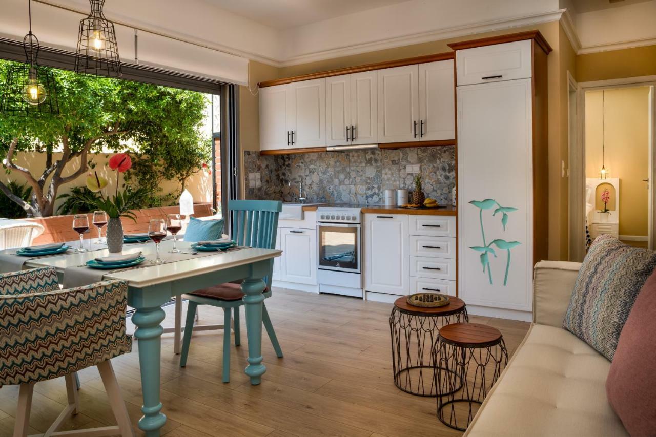 J&V Luxury Suites خانيا المظهر الخارجي الصورة